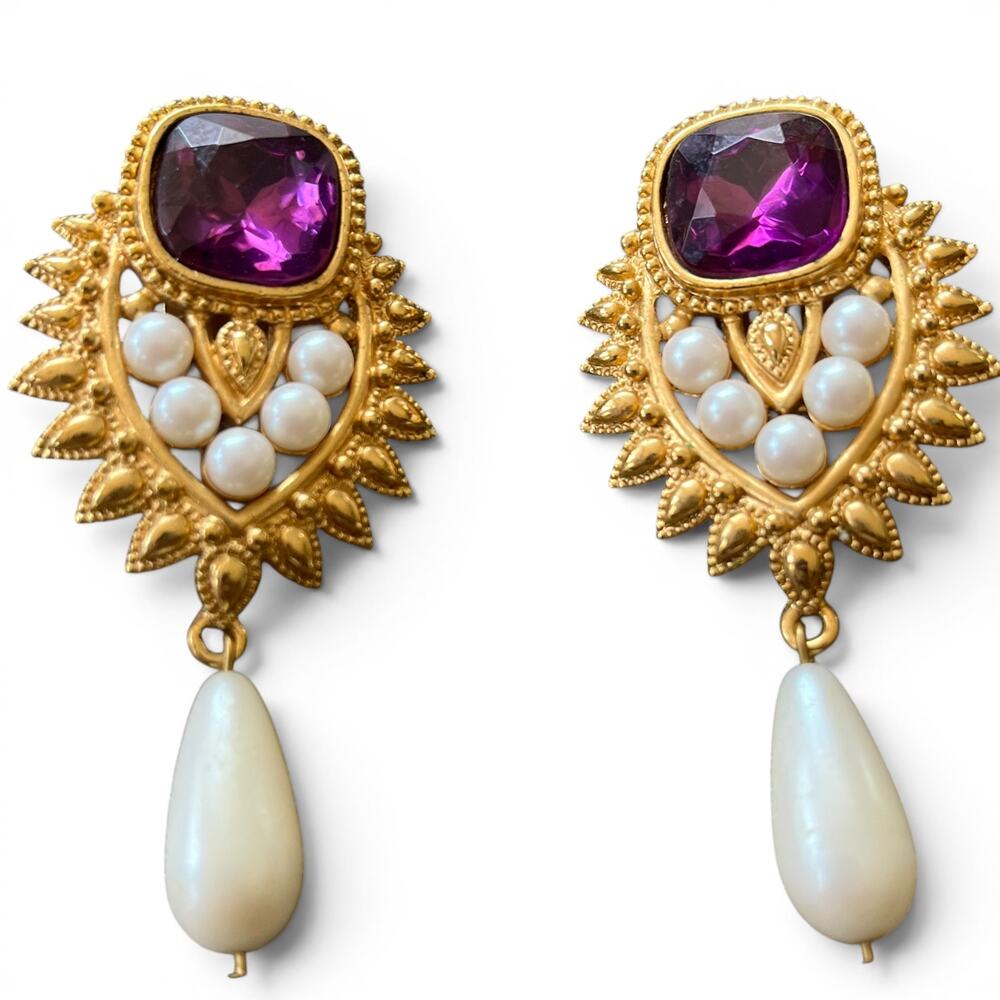 Vintage Elizabeth Taylor For Avon Shaill Jhaveri Earrings